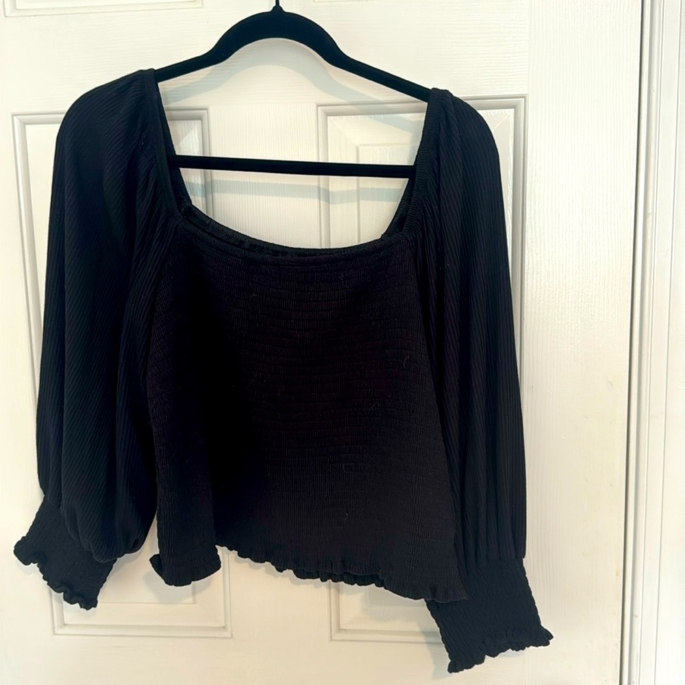 Black gauze/ruched top